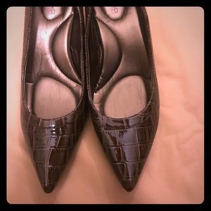 Bandolino Pumps 1” heel Brown Career Size 7-1/2